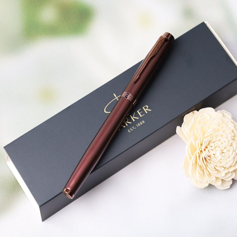 Parker IM Monochrome Burgundy