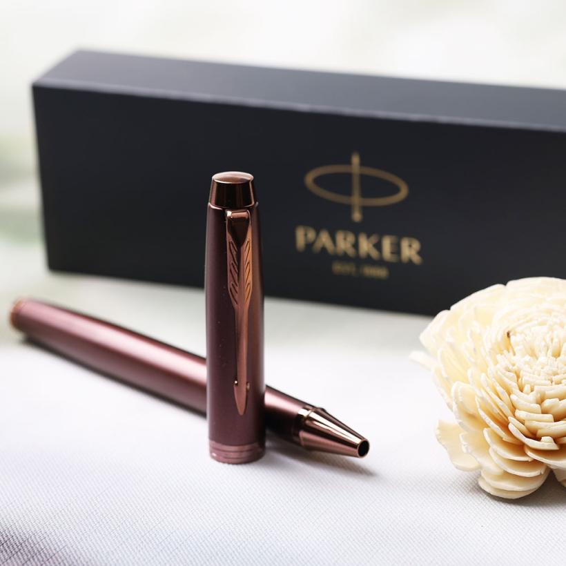Parker IM Monochrome Burgundy